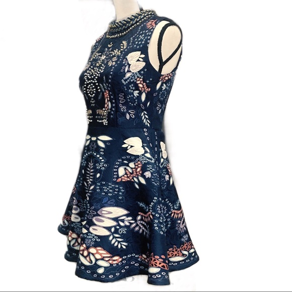 Stunning blue printed beaded dress - Picture 2 of 6